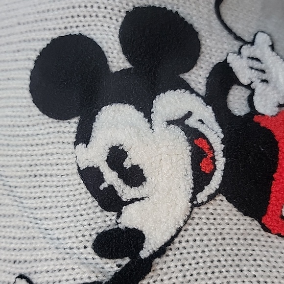 VTG | Disney | Disney Character Fashions Mickey Mouse Sweater - Picture 4 of 13
